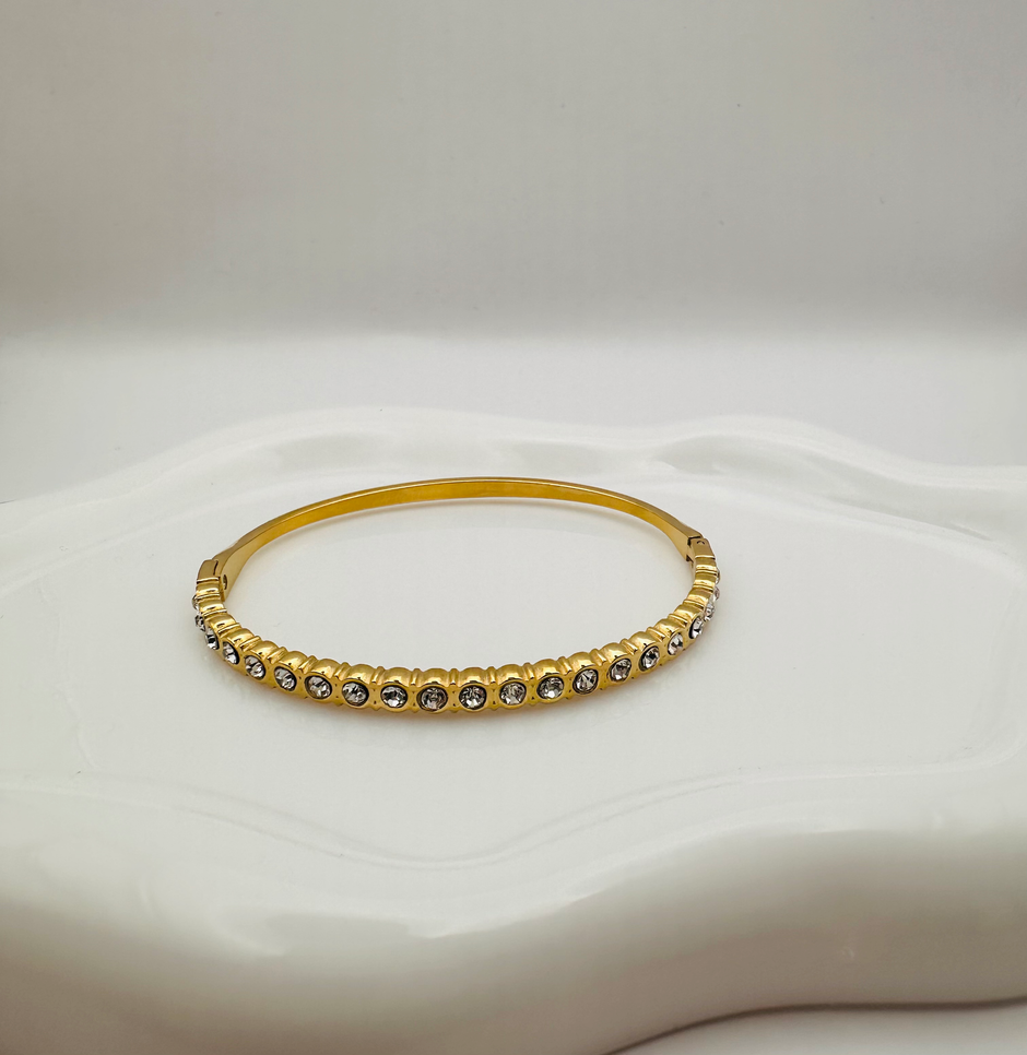 Pure Glow bracelet