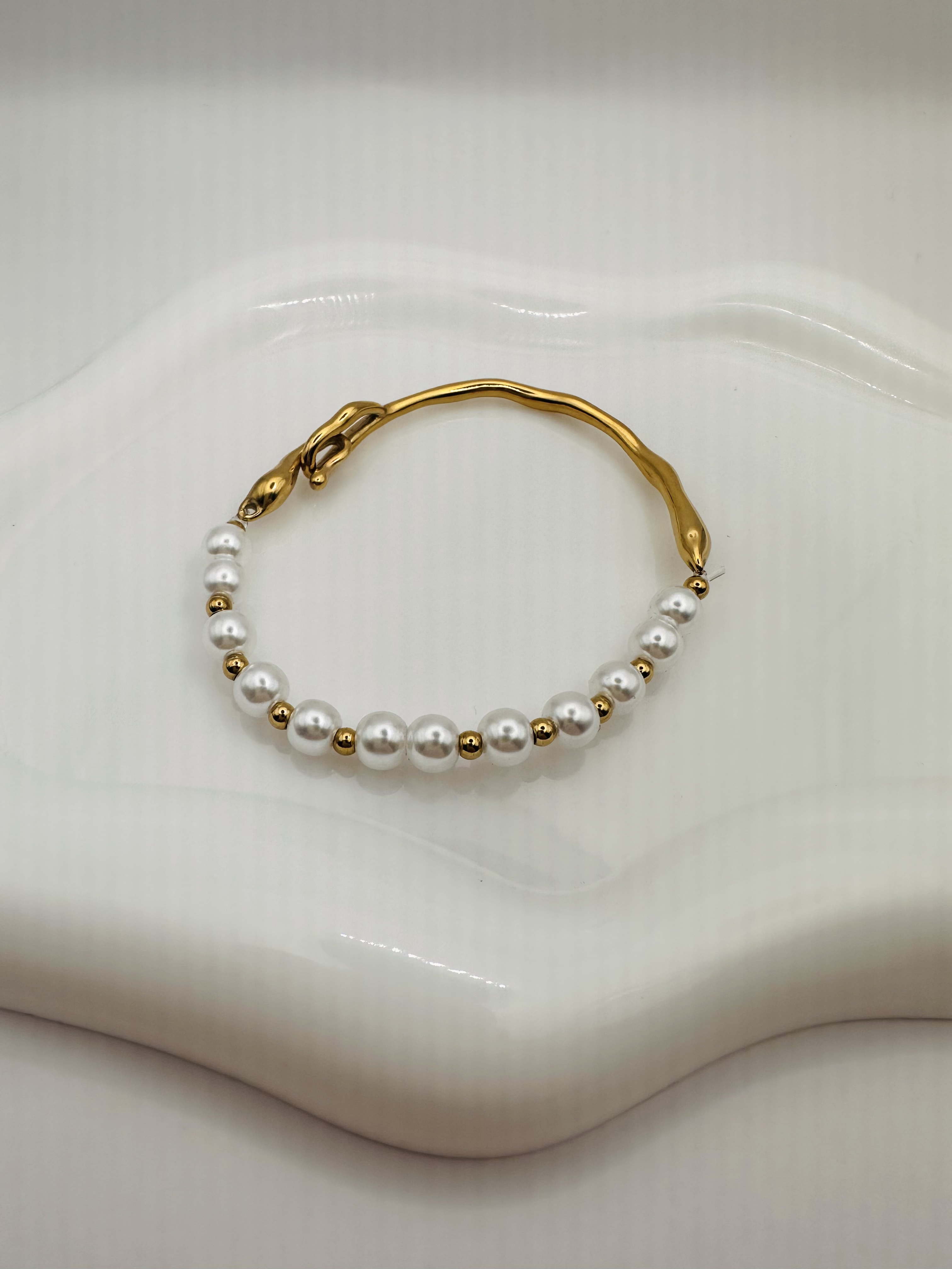 Pearl Balance bracelet