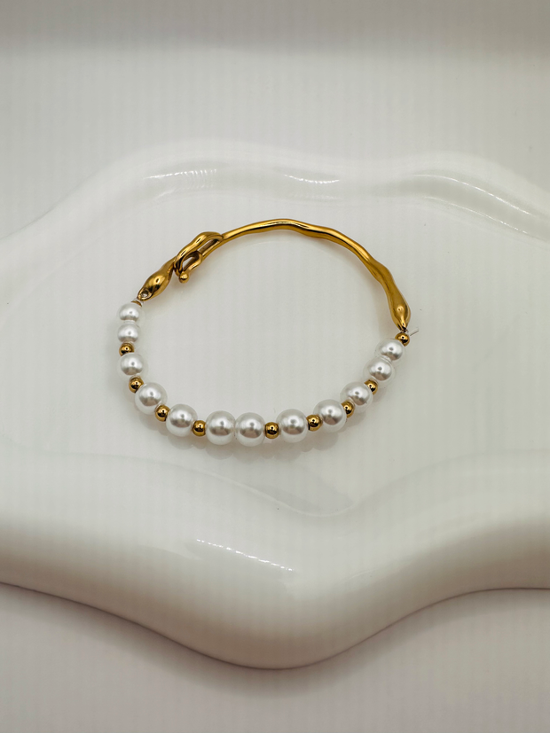Pearl Balance bracelet