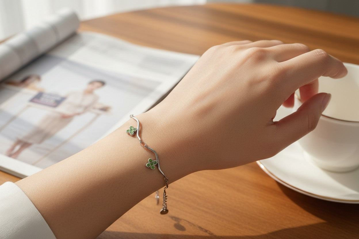 Peridot Clover bracelet
