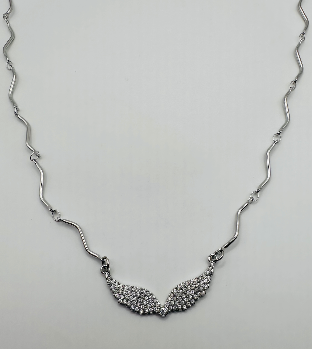 Prism Wave necklace