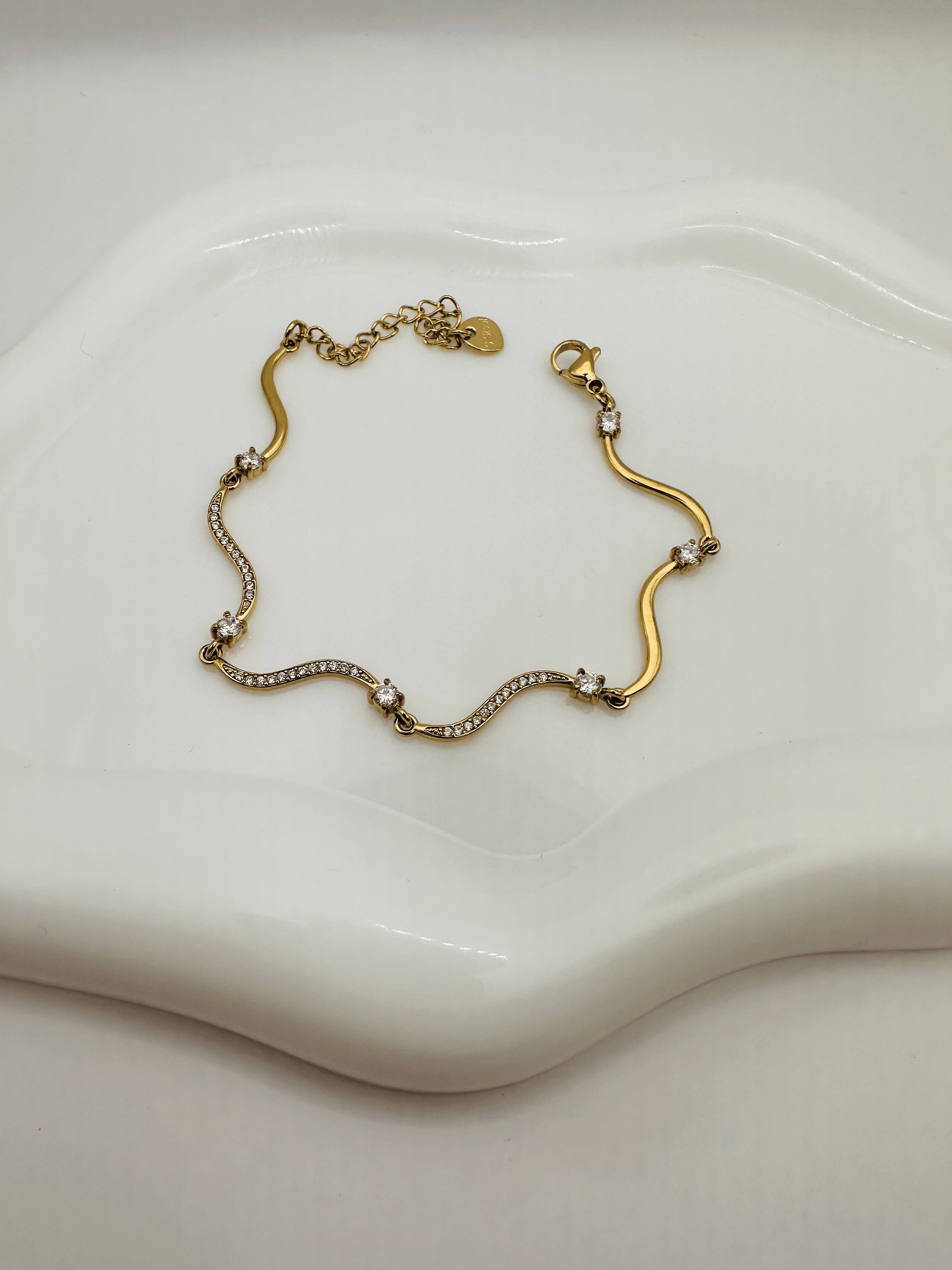 Shimmering Wave bracelet