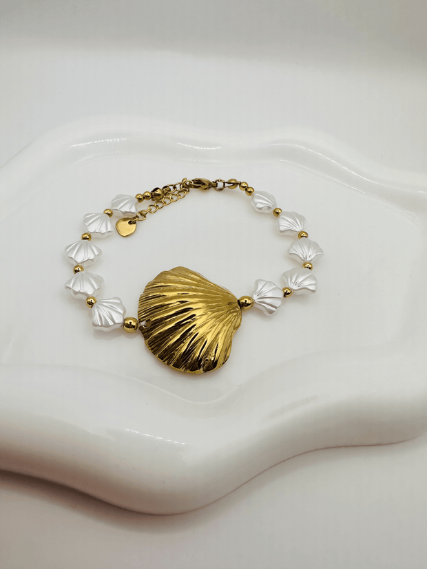 Golden Shell Syphony bracelet