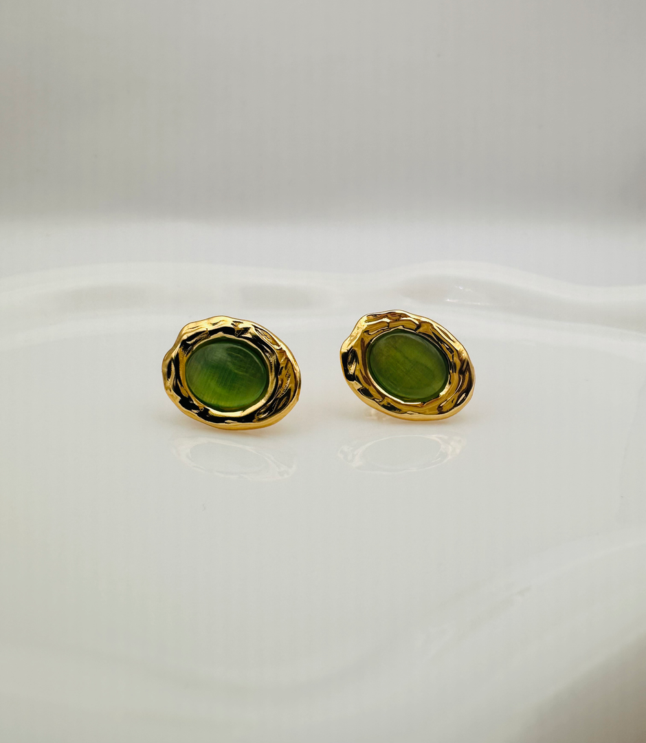 Golden Emerald earrings