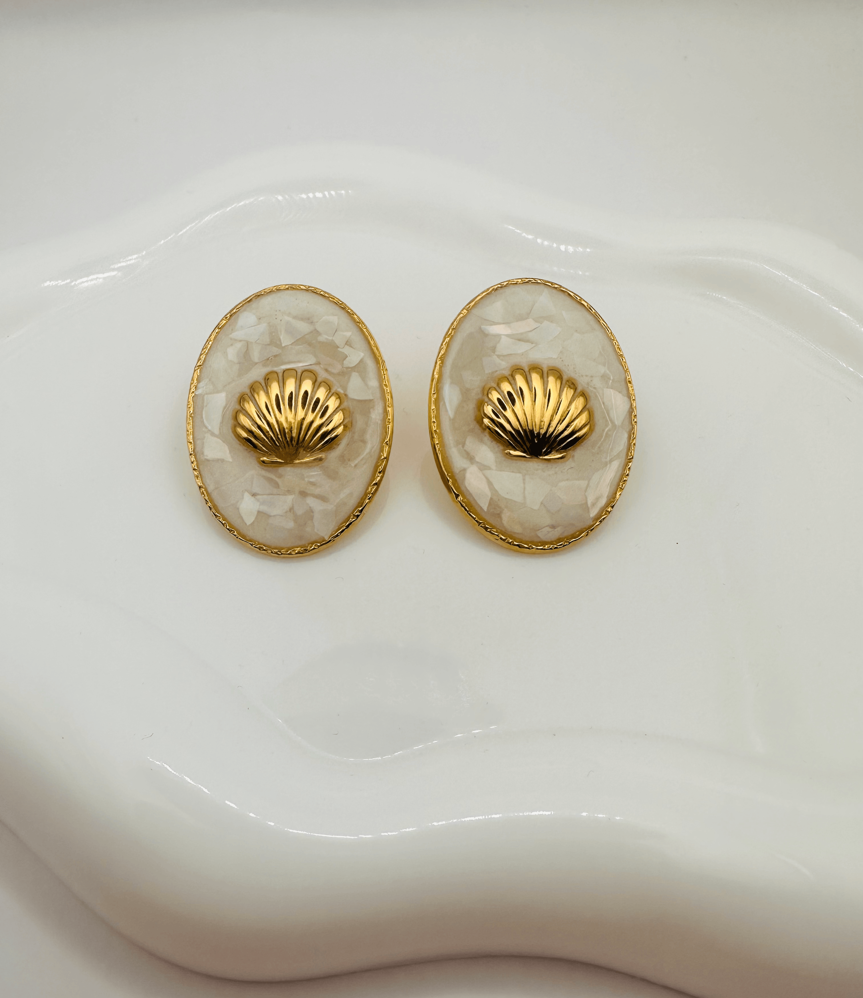 Aphrodite Shell earrings