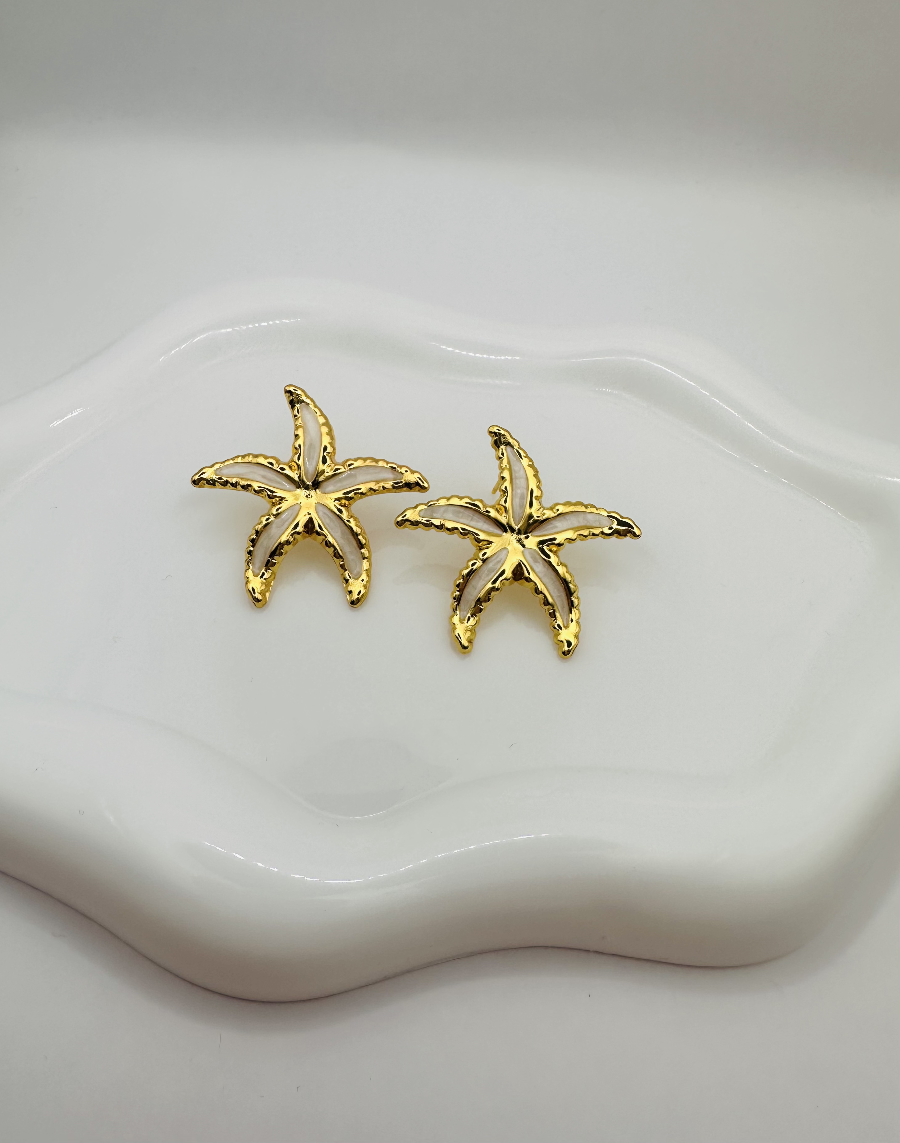 White Anemone earrings