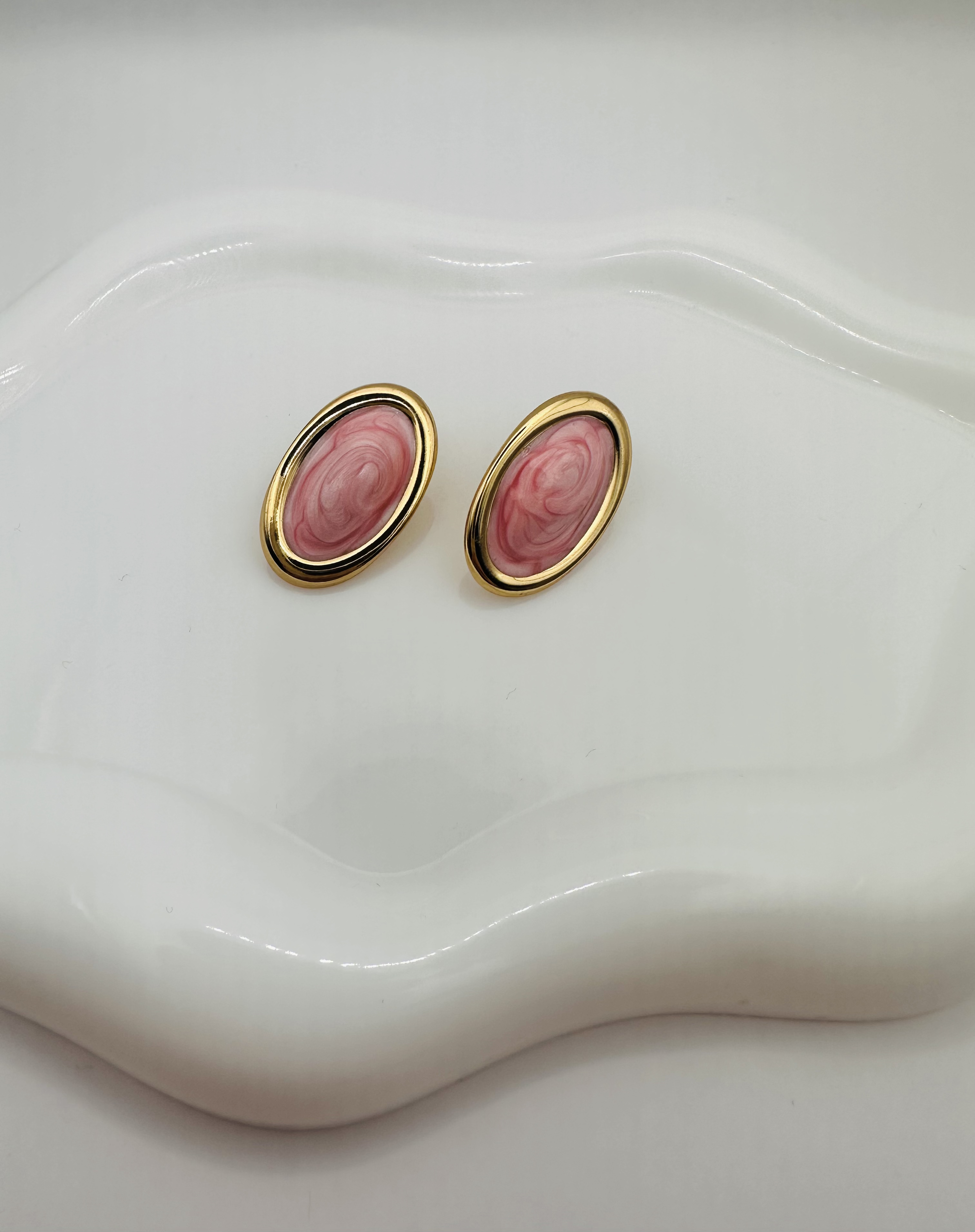 Ovalia Pink earrings