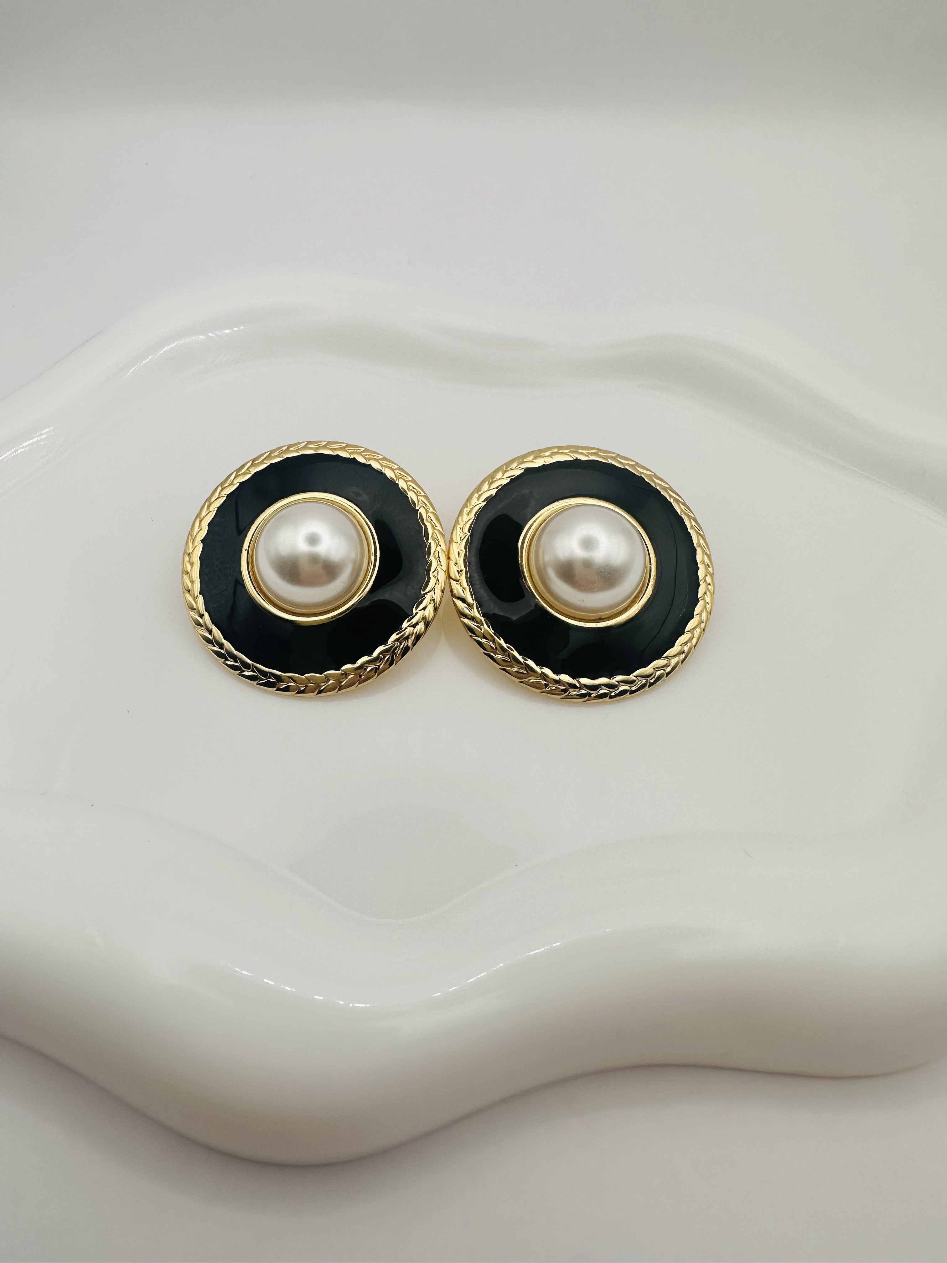 Parisian Chic earrings