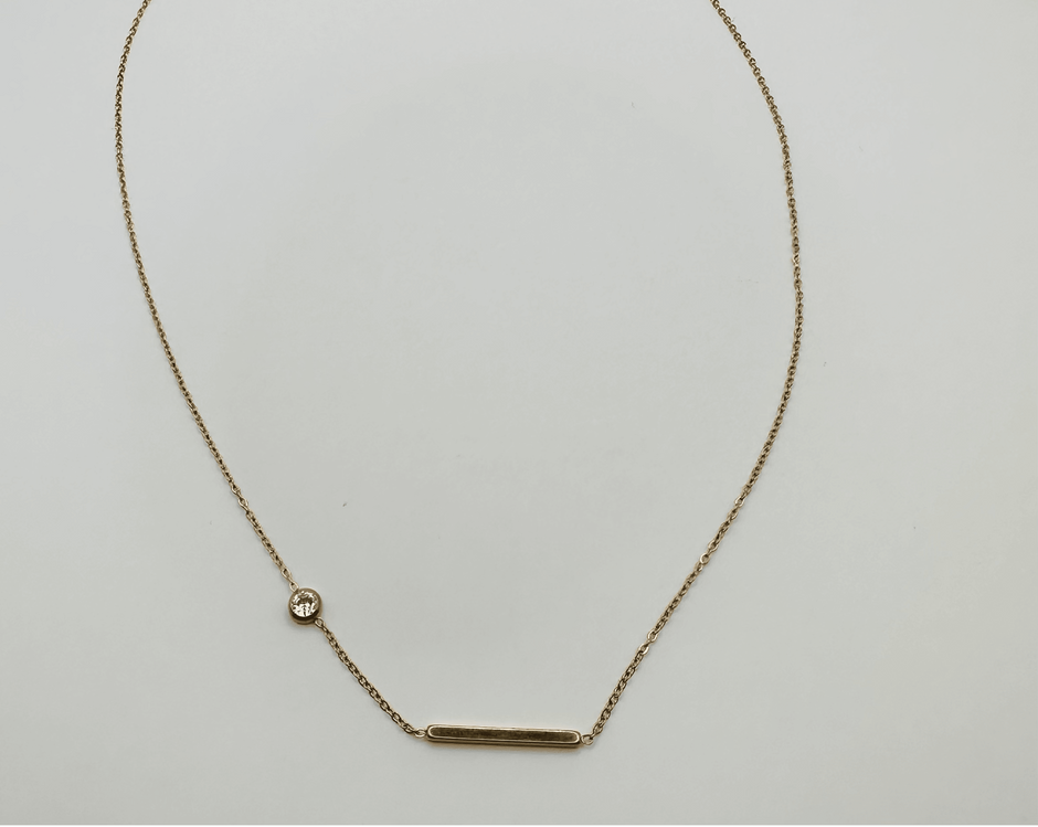 Gold bar necklace