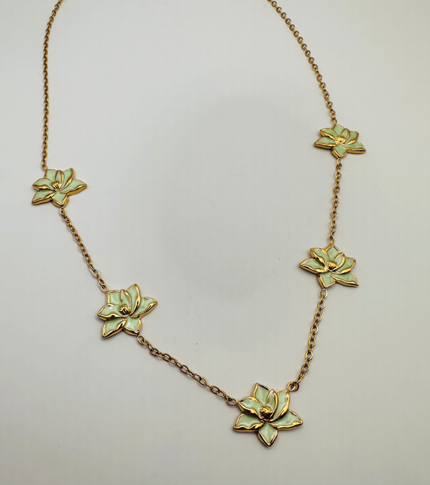 Divine Blossom necklace