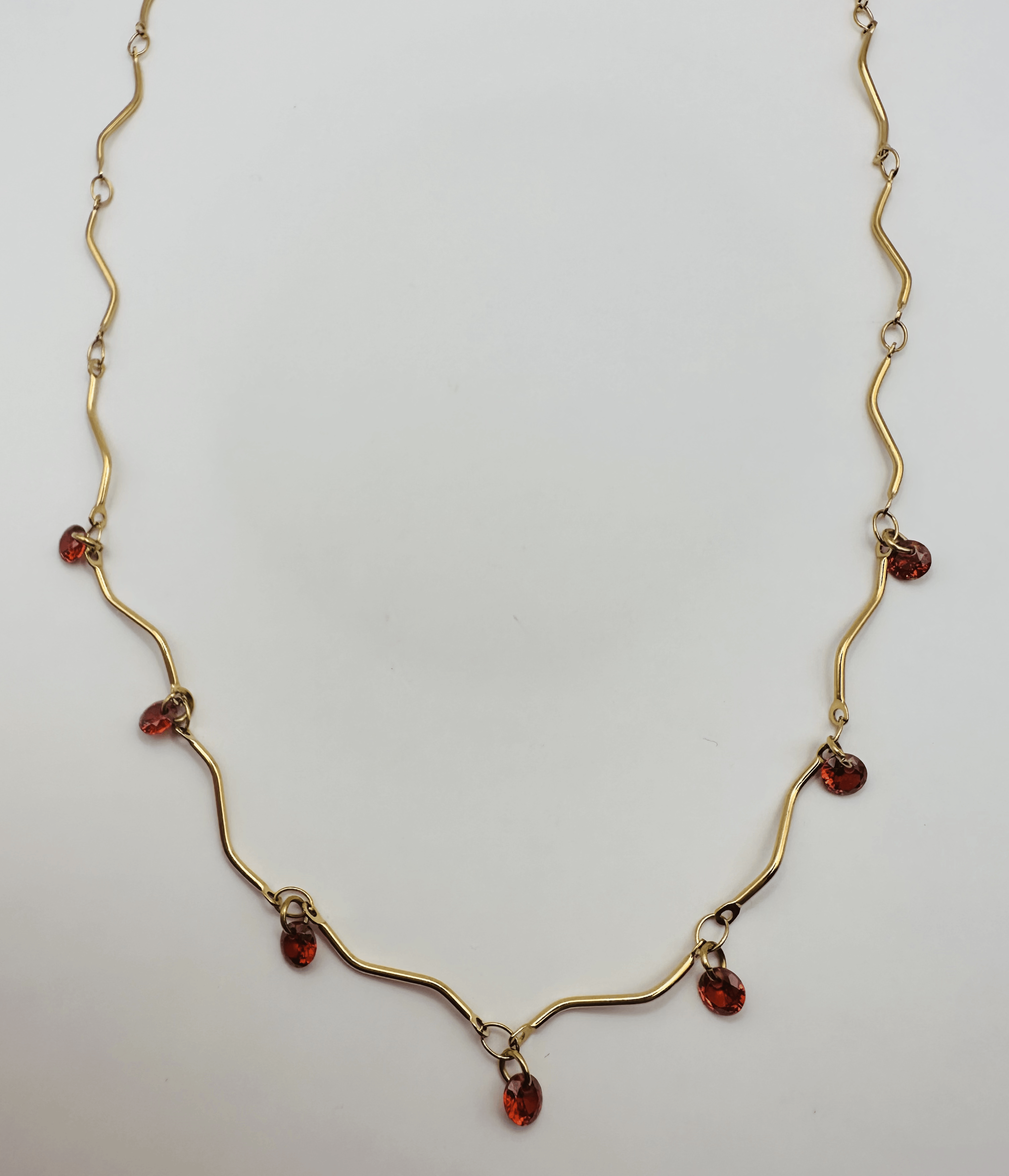 Scartlet Wave necklace