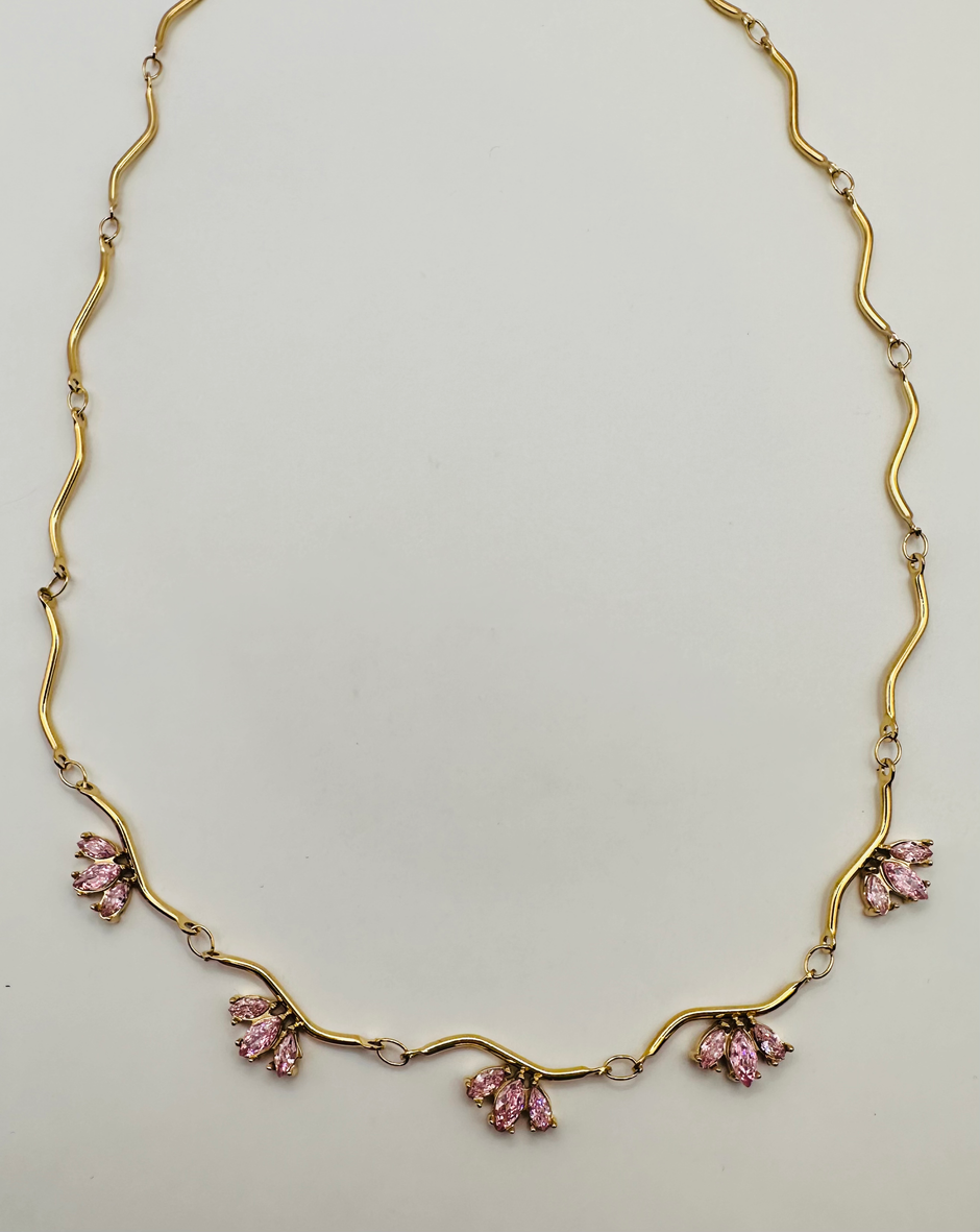 Flora Wave necklace