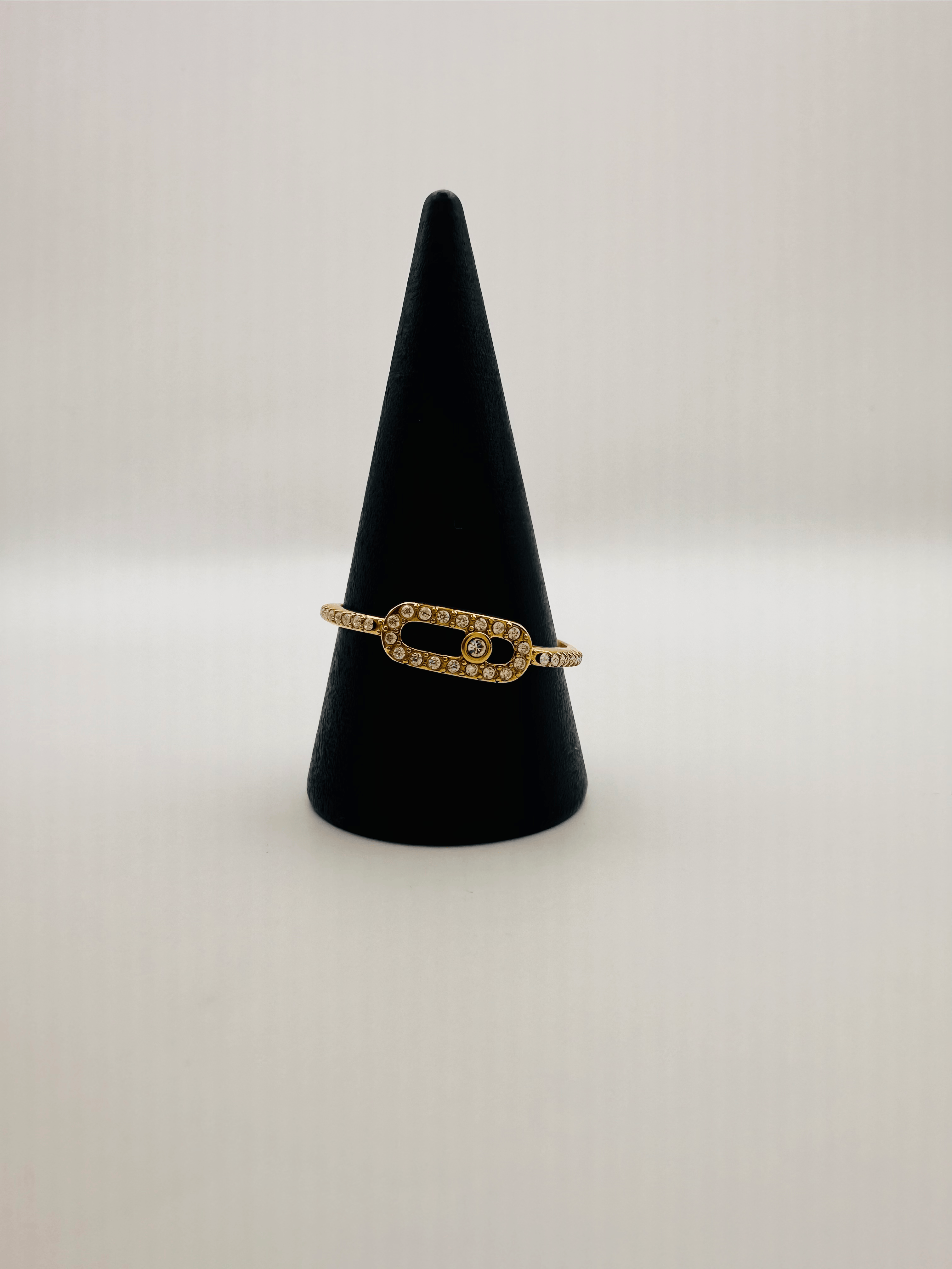 Elara ring