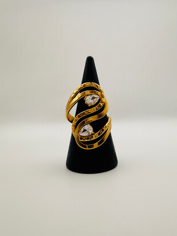 Aveline Gold ring