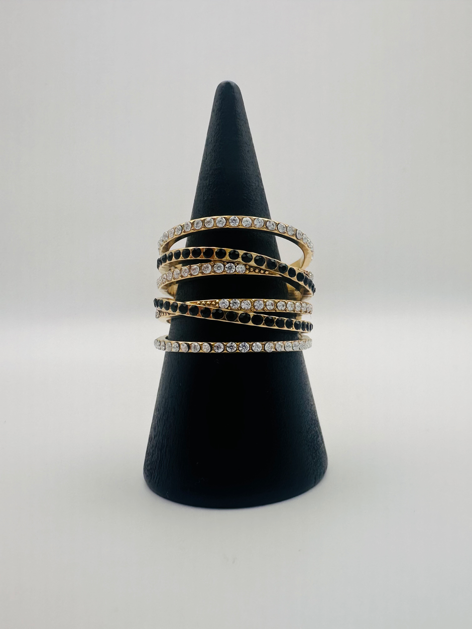 Nora ring